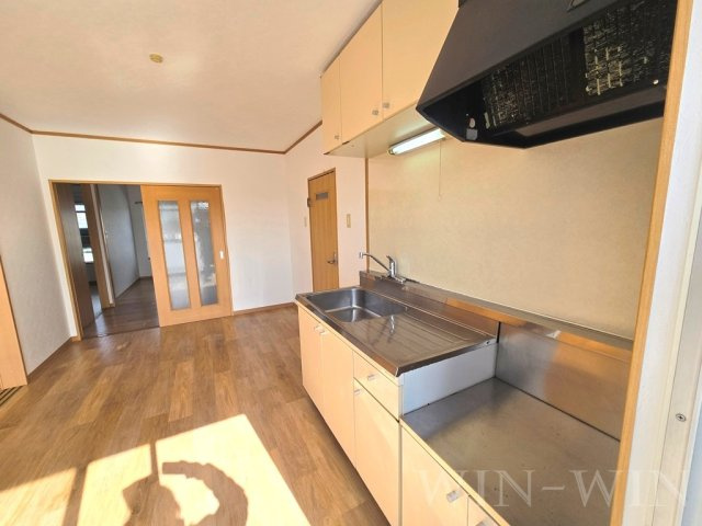 ハイツかつらの居間・リビング