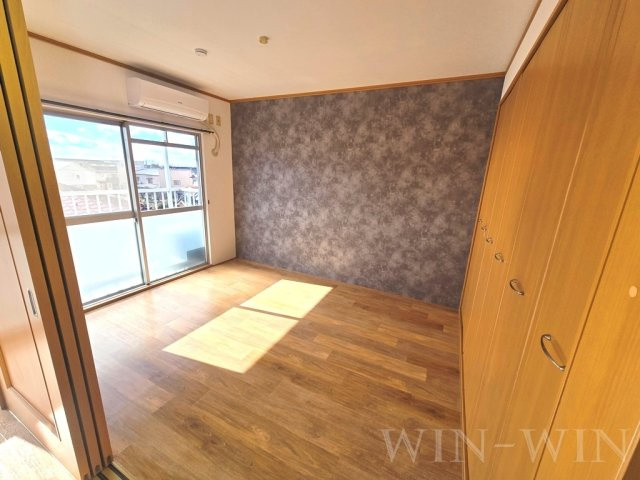 ハイツかつらの寝室