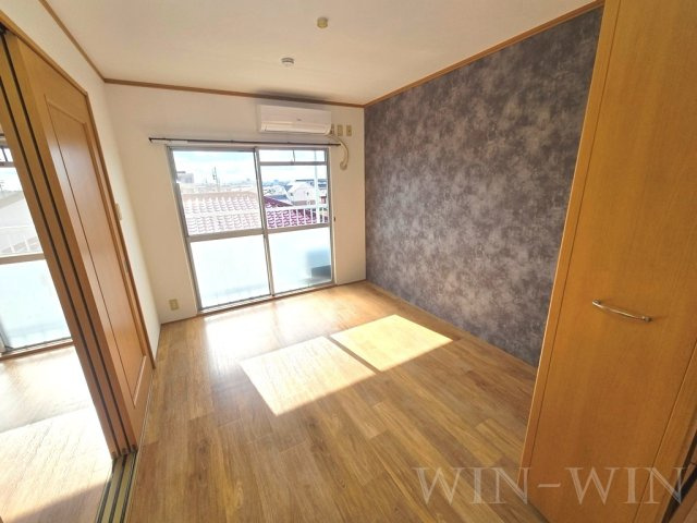 ハイツかつらの寝室