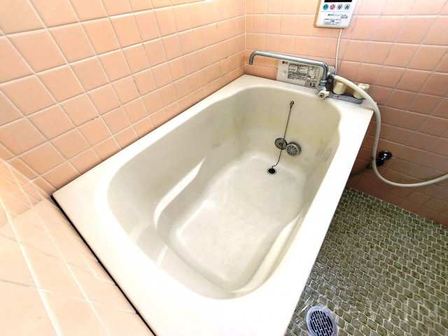 ハイツ明和 B棟の浴室