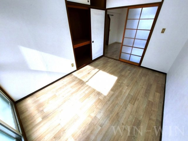 ハイツ明和 B棟の寝室