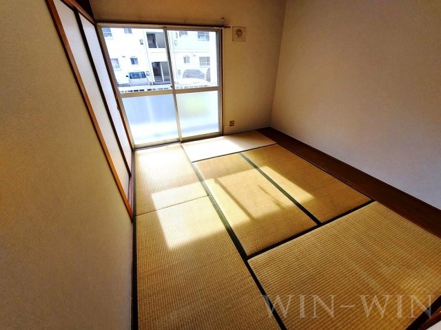 ハイツ明和 B棟の寝室