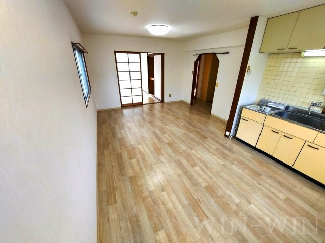 ハイツ明和 B棟の居間・リビング