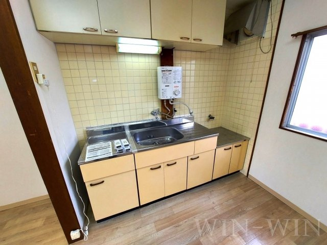 ハイツ明和 B棟のキッチン