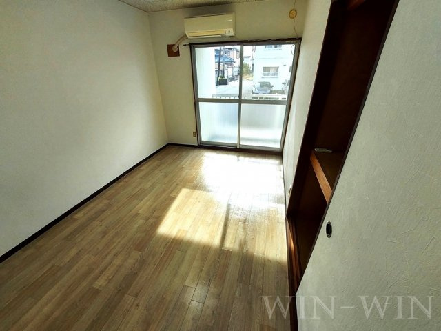 ハイツ明和 B棟の居間・リビング