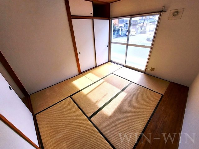 ハイツ明和 B棟の和室