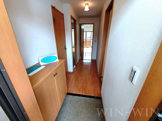 アールズコートの玄関