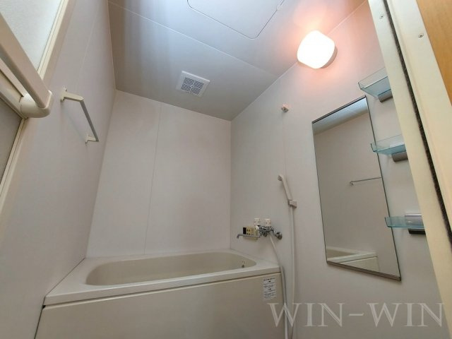 アールズコートの浴室