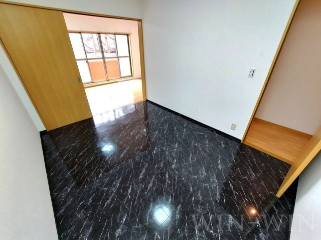 アールズコートの寝室