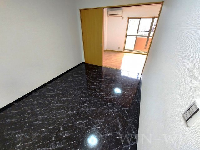 アールズコートの寝室