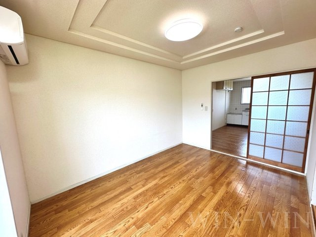 ハイツ西上 Bの寝室