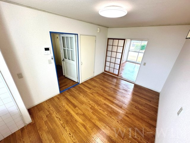 ハイツ西上 Bの居間・リビング