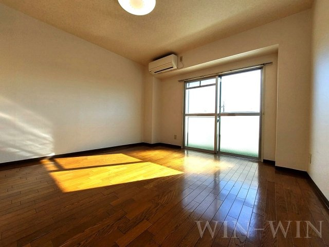 コスモベルテの居間・リビング