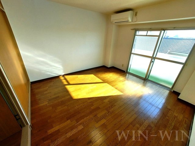 コスモベルテの居間・リビング