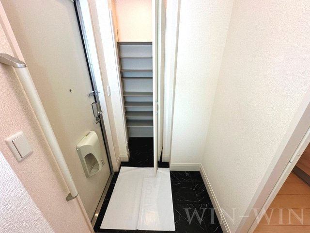 ぱるタウン Bの玄関