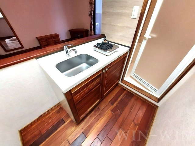 セザンヌ新栄 3のキッチン