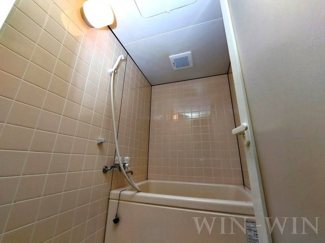 セザンヌ新栄 3の浴室