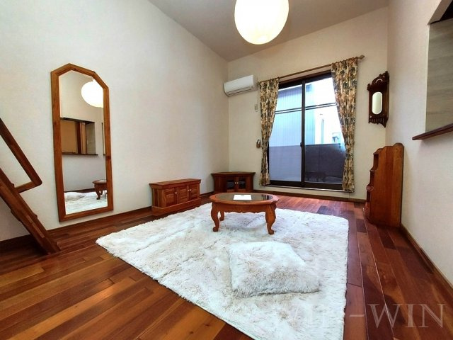 セザンヌ新栄 3の寝室