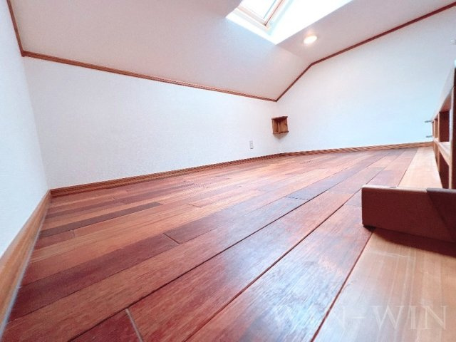 セザンヌ新栄 2のその他