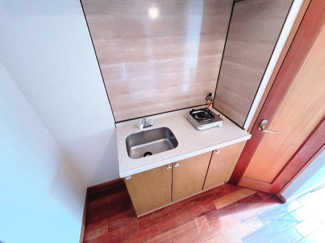 セザンヌ新栄 2のキッチン