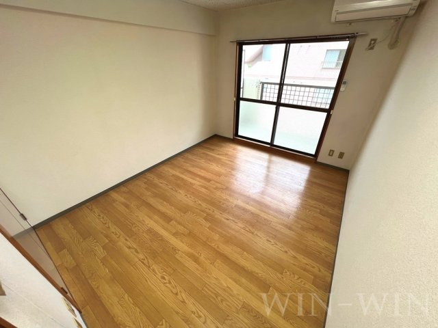 ビットハウスの居間・リビング