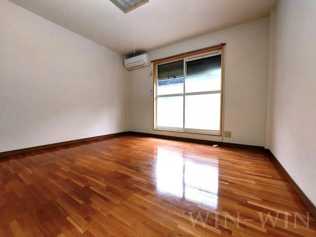 Surplus One栞の居間・リビング