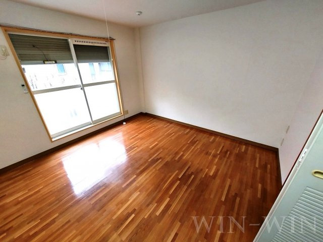 Surplus One栞の寝室