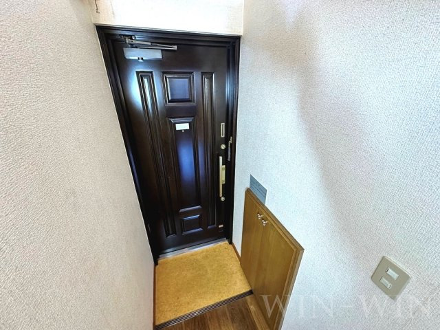 セザンヌ新栄の玄関|イメージ（同建物内別部屋の写真です）