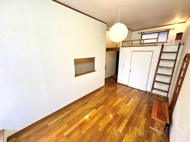 セザンヌ新栄の居間・リビング|イメージ（同建物内別部屋の写真です）