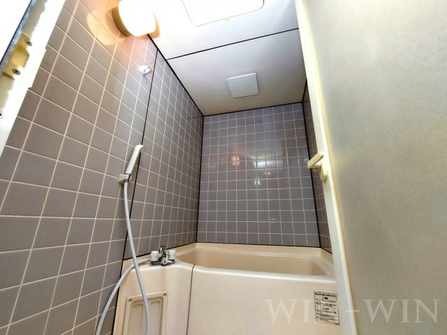 セザンヌ新栄の浴室