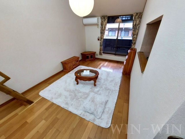 セザンヌ新栄の居間・リビング