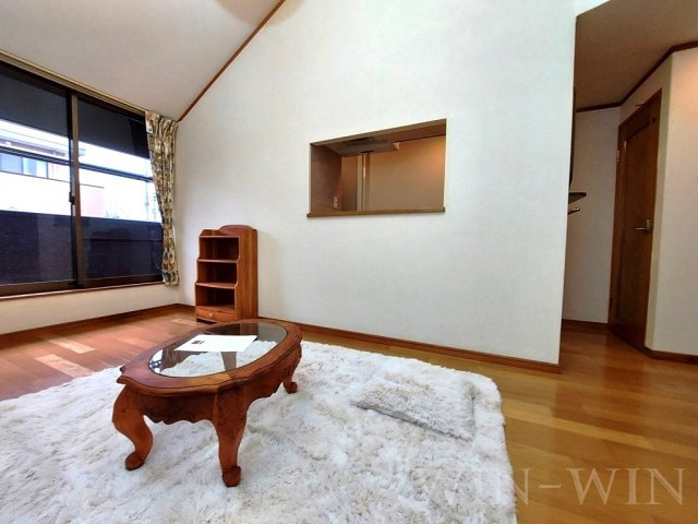 セザンヌ新栄の居間・リビング