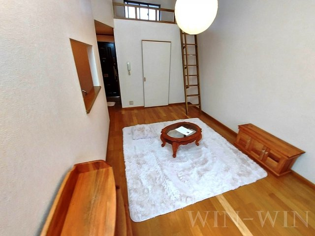 セザンヌ新栄の居間・リビング