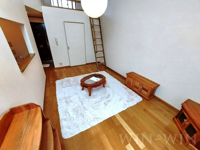 セザンヌ新栄の居間・リビング