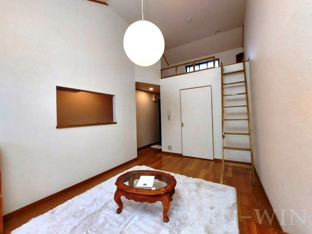 セザンヌ新栄の寝室