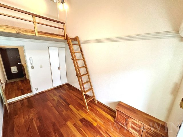 ユトリロ平川本町の居間・リビング