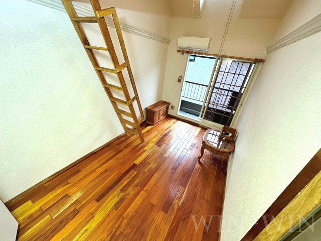 ユトリロ平川本町の居間・リビング