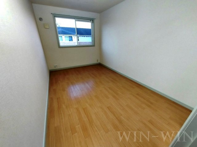 エルヴェ南小向 Aの寝室