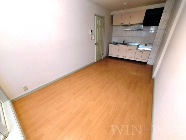 エルヴェ南小向 Aの居間・リビング