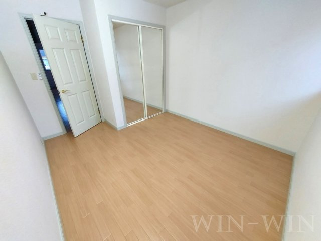 エルヴェ南小向 Aの寝室