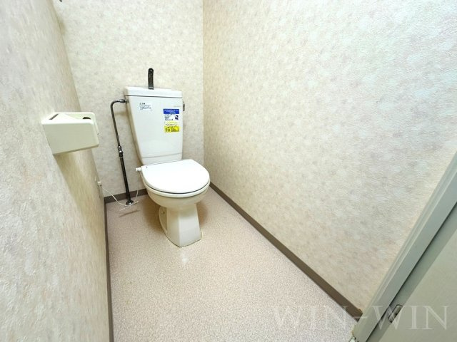 サンフレアのトイレ|イメージ（同建物内別部屋の写真です）
