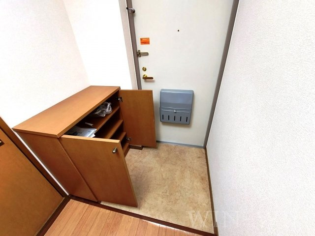 アヴァンセ山本の玄関