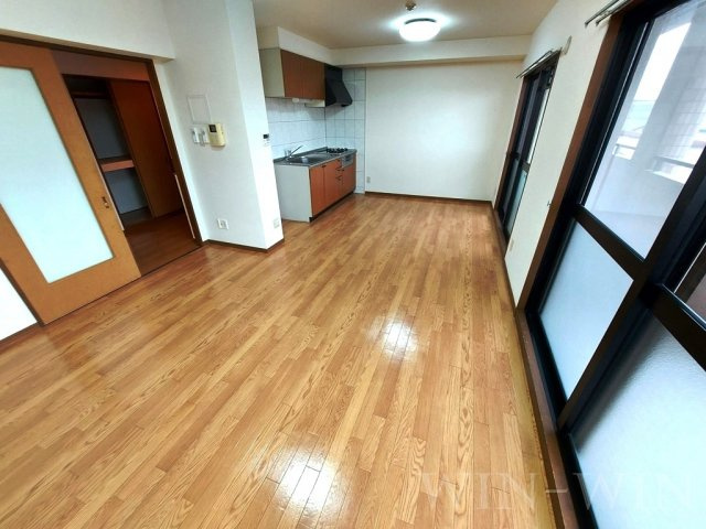 アヴァンセ山本の居間・リビング