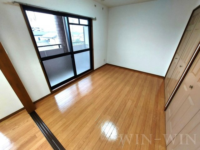 アヴァンセ山本の寝室