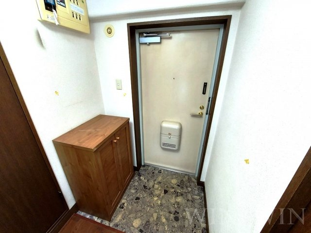 ファインビレッジの玄関