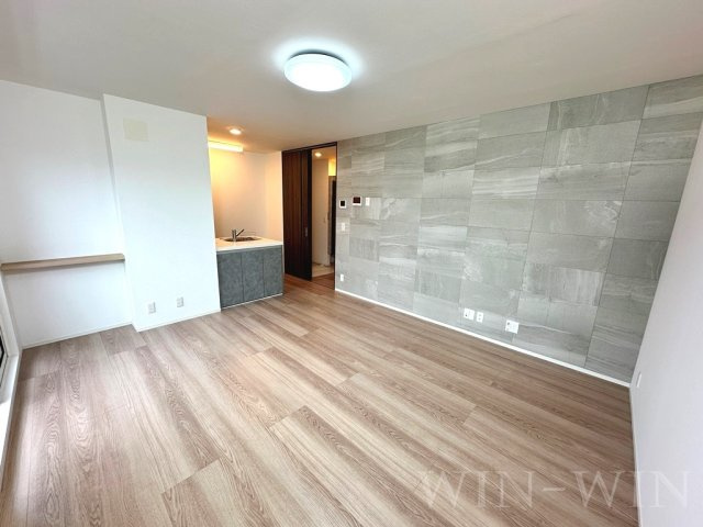 ファミール駅西の居間・リビング