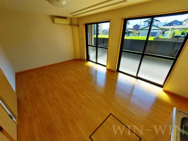 フィールドピア Nの居間・リビング