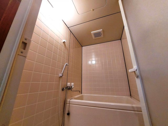 セザンヌ新栄 3の浴室