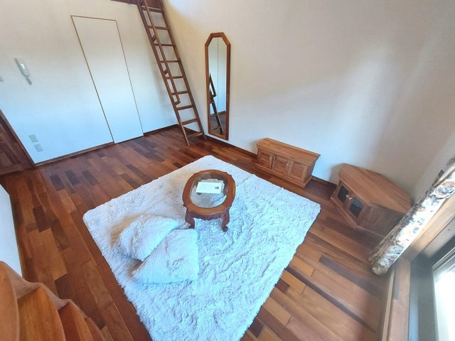 セザンヌ新栄 3の居間・リビング