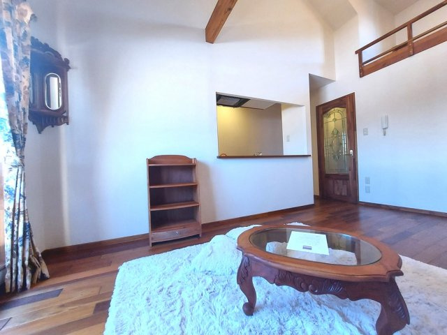 セザンヌ新栄 3の居間・リビング